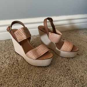 Steve Madden Stylish Tan Wedge Sandals